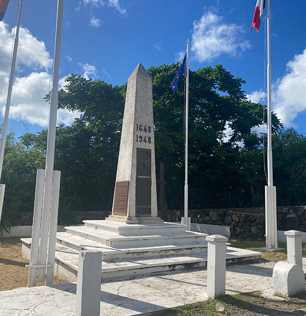 Une des frontiere entre les deux parties de l'Ile.