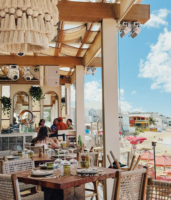 Le Rainbow Café, spot emblématique de Grand Case à Saint-Martin