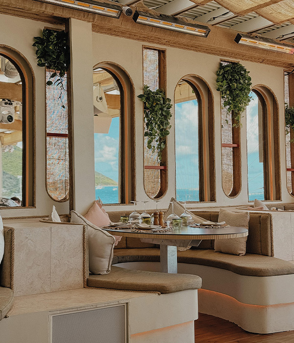 Le Rainbow Café, spot emblématique de Grand Case à Saint-Martin