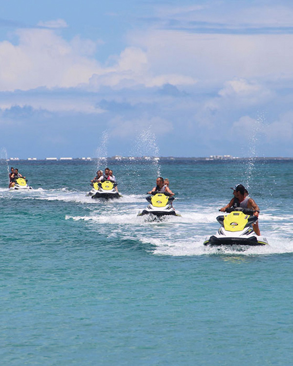 Jet Ski Adventures in Saint Martin – Excitement & High-Speed Fun | Jet Paradise