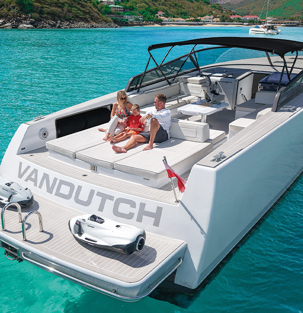 For an exceptional day on a luxury boat in Saint Martin